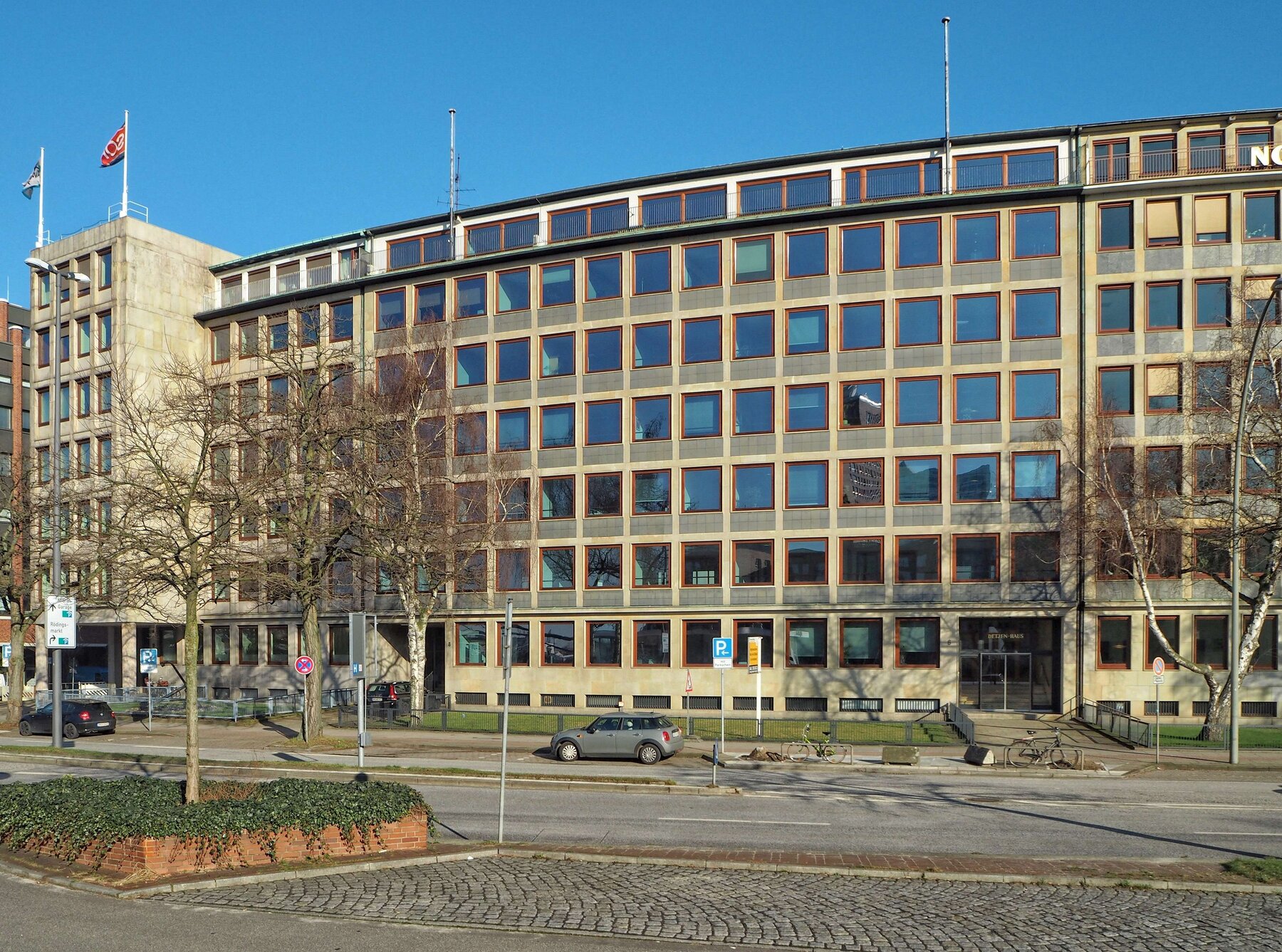 DETJEN HAUS Hamburger Kontorhaus Elbblick garantiert hellomonday